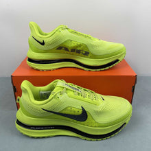 Cargar imagen en el visor de la galería, Pegasus Premium Volt Black HQ2592-700
