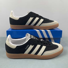 Cargar imagen en el visor de la galería, Adidas Samba OG Core Black Wonder White Metallic Silver IE5836

