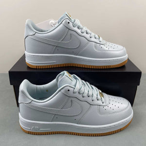 Air Force 1 07 Low Glacier Blue Gum Yellow Metallic Gold HF4933-400