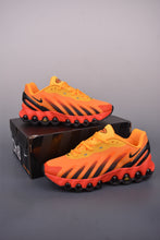 Cargar imagen en el visor de la galería, Air Max Dn8 Bright Orange Black Gradient HF7310-800
