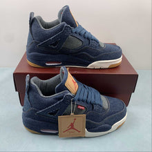 Cargar imagen en el visor de la galería, Levis x Air Jordan 4 Retro Denim AO2571-401
