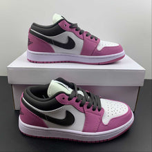 Cargar imagen en el visor de la galería, Air Jordan 1 Low Berry Powder DC1767-160
