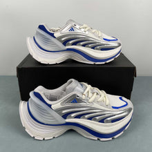 Cargar imagen en el visor de la galería, Adidas XLG MTW Silver Blue JS1502
