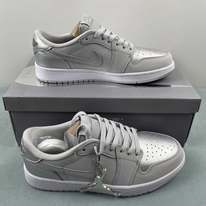 Air Jordan 1 Low OG Metallic Silver Neutral Grey White CZ0790-002