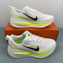 Cargar imagen en el visor de la galería, Nike Zoom Vomero 18 White Barely Volt Black HM6803-120
