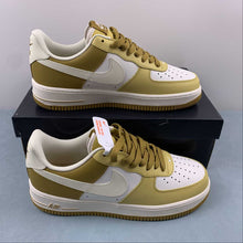 Cargar imagen en el visor de la galería, Air Force 1 07 Low Bronzine Saturn Gold Coconut Milk Sail FZ4034-716
