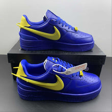 Cargar imagen en el visor de la galería, Ambush x Air Force 1 Low Phantom Game Royal Varsity Maize DV3464-400
