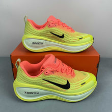 Cargar imagen en el visor de la galería, Nike Zoom Vomero PLUS Fluorescent Green Orange HV8150-800
