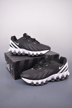 Cargar imagen en el visor de la galería, Air Max Dn8 Black and White FQ7860-037
