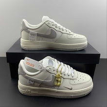 Cargar imagen en el visor de la galería, Air Force 1 07 Low Silver Snow FB1839-333
