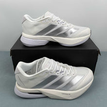 Cargar imagen en el visor de la galería, Adizero Boston 13 Cloud White Matte Silver Dash Grey JS4948
