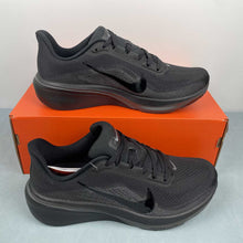 Cargar imagen en el visor de la galería, Air Zoom Pegasus 42 Black Black Anthracite IB1881-003
