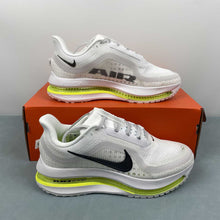 Cargar imagen en el visor de la galería, Pegasus Premium White Summit White Volt Black HQ2592-100
