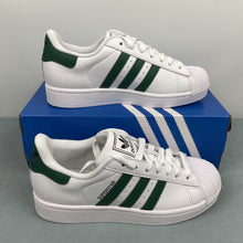 Cargar imagen en el visor de la galería, Adidas Superstar 2 Cloud White Collegiate Green Core Black JQ4730
