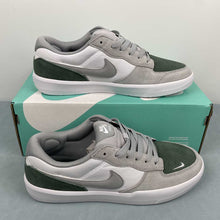 Cargar imagen en el visor de la galería, SB Force 58 Grey Green Dark White DV5477-105
