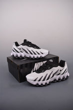 Cargar imagen en el visor de la galería, Air Max Dn8 White and Black Zebra Pattern FQ7860-009
