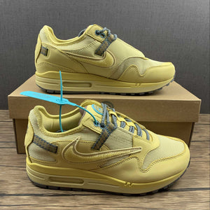 Travis Scott x Air Max 1 Wheat Cactus Jack Saturn Gold DO9392-700