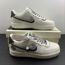 Cargar imagen en el visor de la galería, Air Force 1 07 Low Dice God Cream Brown Gray CW1574-801
