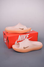 Cargar imagen en el visor de la galería, Nike ReactX Rejuven8 Slide Nude Pink Gradient HV4484-800
