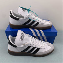 Cargar imagen en el visor de la galería, Adidas Handball Spezial Cloud White Core Black Gum IH2291
