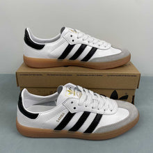 Cargar imagen en el visor de la galería, Adidas Samba Decon White Gum IF0642
