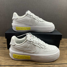 Cargar imagen en el visor de la galería, Air Force 1 FONTANKA Photon Dust Opti Yellow Summit White DA7024-101
