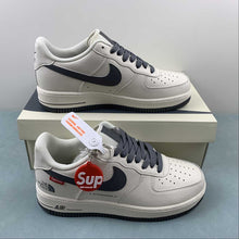 Cargar imagen en el visor de la galería, Supreme x The North Face x Air Force 1 07 Low Dark Gray Off White SU2305-008
