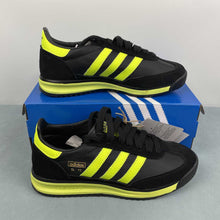 Cargar imagen en el visor de la galería, Adidas SL 72 RS Core Black Solar Yellow Gold Metallic IG4647
