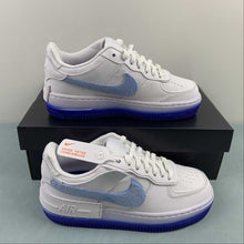 Cargar imagen en el visor de la galería, Air Force 1 Shadow Chenille Swoosh White Blue Tint FJ4567-100
