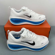 Cargar imagen en el visor de la galería, Nike Zoom Vomero PLUS White Blue Hero Hydrogen Blue Black HV8150-103
