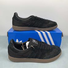 Cargar imagen en el visor de la galería, Adidas Samba OG Black Black Gum4 KK3530

