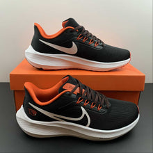 Cargar imagen en el visor de la galería, Air Zoom Pegasus 39 Black Team Orange White DR1971-001
