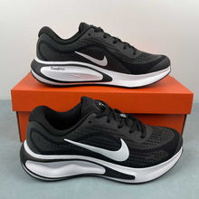 Cargar imagen en el visor de la galería, Nike Journey Run Black Anthracite FN0228-001

