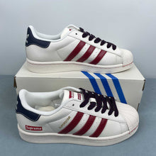 Cargar imagen en el visor de la galería, Adidas Superstar x Supreme White Red BZ2521
