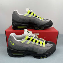 Cargar imagen en el visor de la galería, Air Max 95 Volt Black Volt-Anthracite-Cool Grey 307960-002
