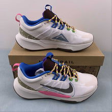 Cargar imagen en el visor de la galería, Nike Juniper Trail 2 NN Sail Light Bone Pinksicle Earth FJ7069-120

