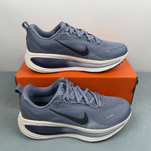 Cargar imagen en el visor de la galería, Nike Zoom Vomero 18 Ashen Slate Anthracite-Diffused Blue-Light Armory Blue HM6803-402
