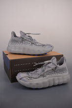 Cargar imagen en el visor de la galería, Nike Mind 002 Flyknit Fragment Particle Grey IQ8504-001
