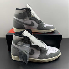 Cargar imagen en el visor de la galería, Air Jordan 1 Retro High OG Washed Black Fire Red Light Smoke Grey Sail DZ5485-051
