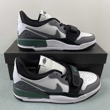 Cargar imagen en el visor de la galería, Air Jordan Legacy 312 Low Oxidized Green CD7069-131
