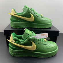 Cargar imagen en el visor de la galería, Ambush x Air Force 1 Low SP Pine Green Pale Yellow DV3464-300
