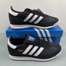 Cargar imagen en el visor de la galería, Adidas SL 72 RS Core Black Cloud White Blue JI1282
