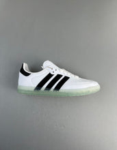 Cargar imagen en el visor de la galería, Adidas Samba Jason Dill White Black GZ4730
