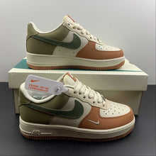 Cargar imagen en el visor de la galería, Air Force 1 07 Low Green White Orange BS8871-801
