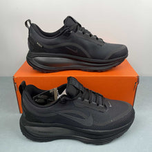 Cargar imagen en el visor de la galería, Nike Zoom Vomero 18 GTX Black Anthracite HQ7001-001
