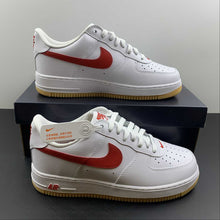 Cargar imagen en el visor de la galería, Air Force 1 07 Low Color of the Month University Red Gum DJ3911-102
