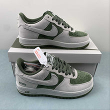 Cargar imagen en el visor de la galería, Supreme x Air Force 1 07 Low Suede Gray Green ME2392-106
