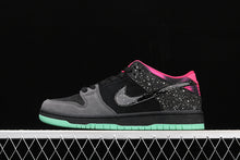 Cargar imagen en el visor de la galería, Dunk Low Premium SB Ae Quickstrike Premier Northern Lights Frc Mint Pink Anthrect Crystal Black 724183-063
