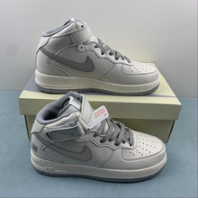 Cargar imagen en el visor de la galería, Air Force 1 07 Mid White Dark Grey AO6617-306
