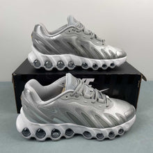 Cargar imagen en el visor de la galería, Air Max Dn8 Wolf Grey Metallic Silver HF5509-001
